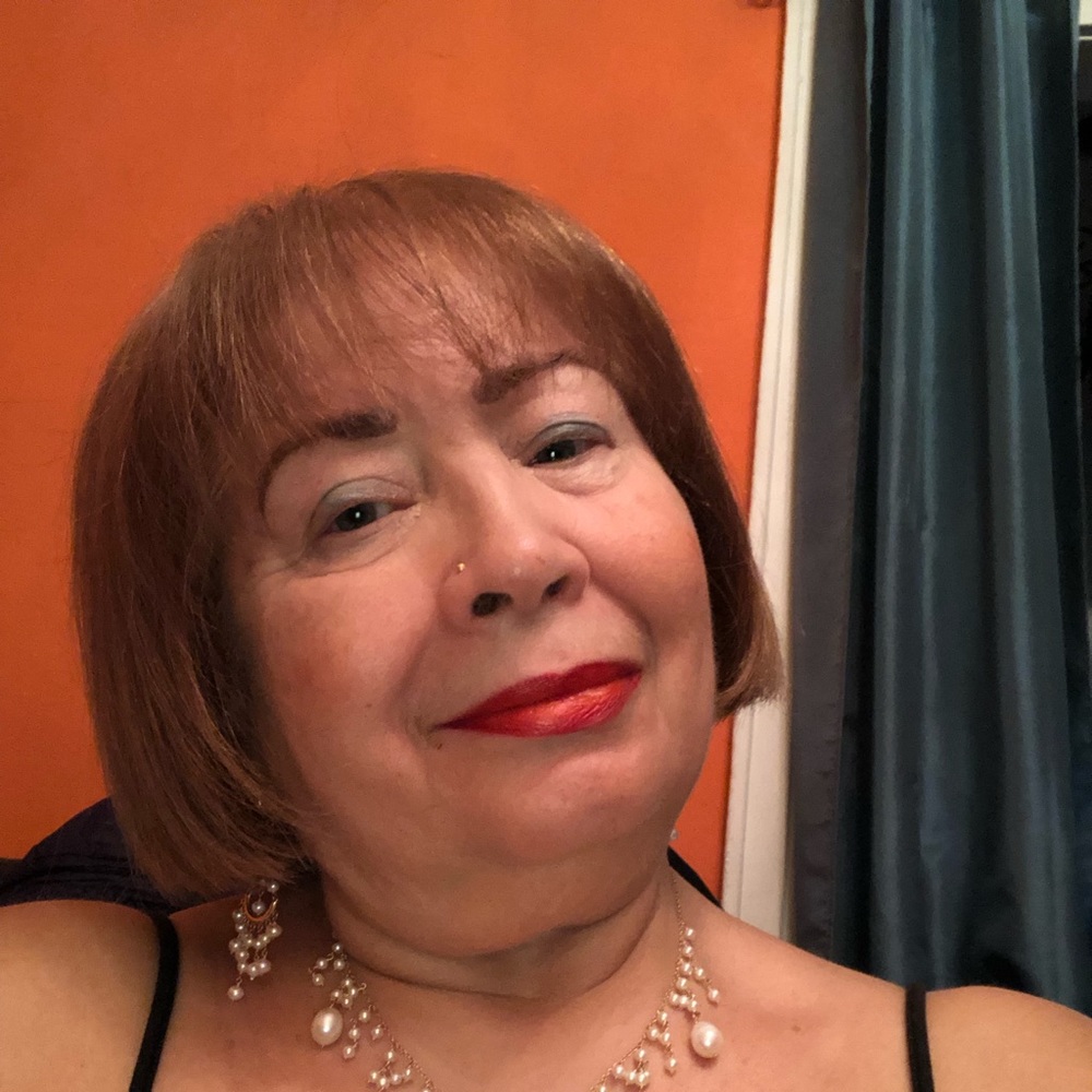 Meet your Posher, Naomi